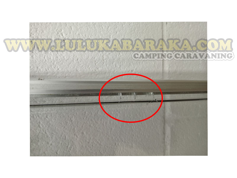 Cristal compatible Ventana Dometic 700x300 (RASTRO)