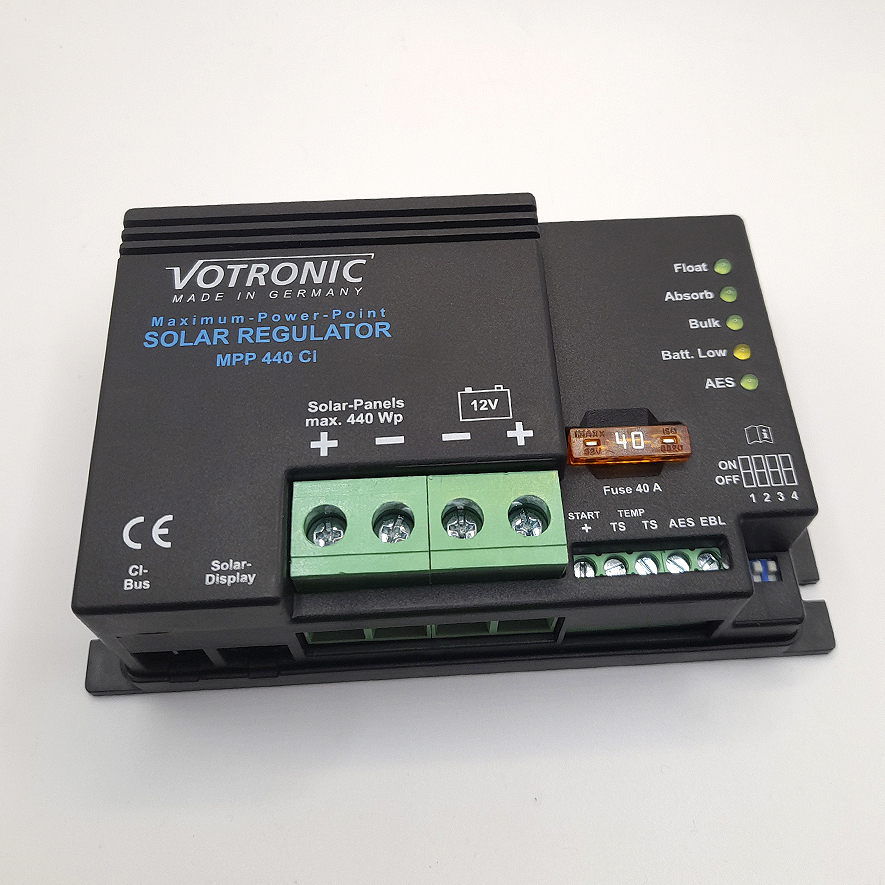 Regulador Votronic 440 MPPT 2 baterías (RASTRO)